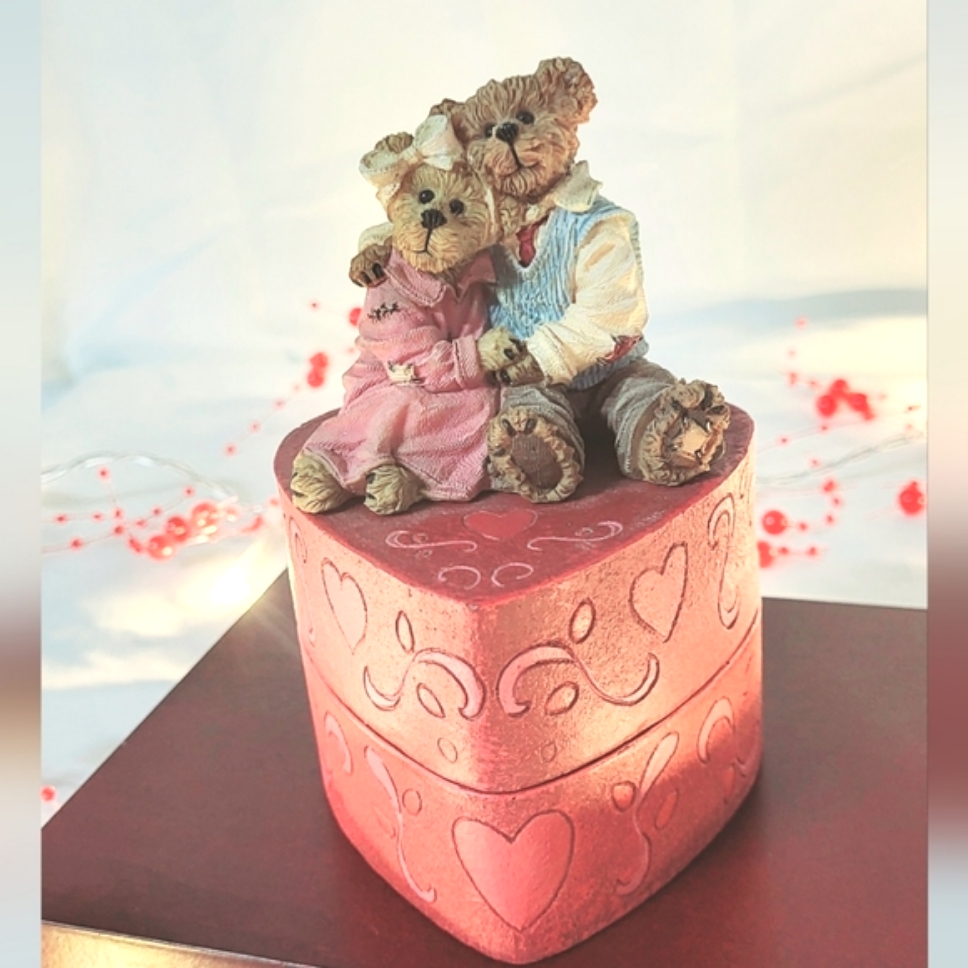 Boyds Bears The Love Bears Keepsake Box 8$